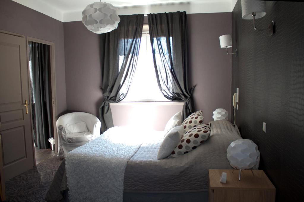 Logis Hotel La Magnanerie - Cote Bistro Aubignosc Pokój zdjęcie