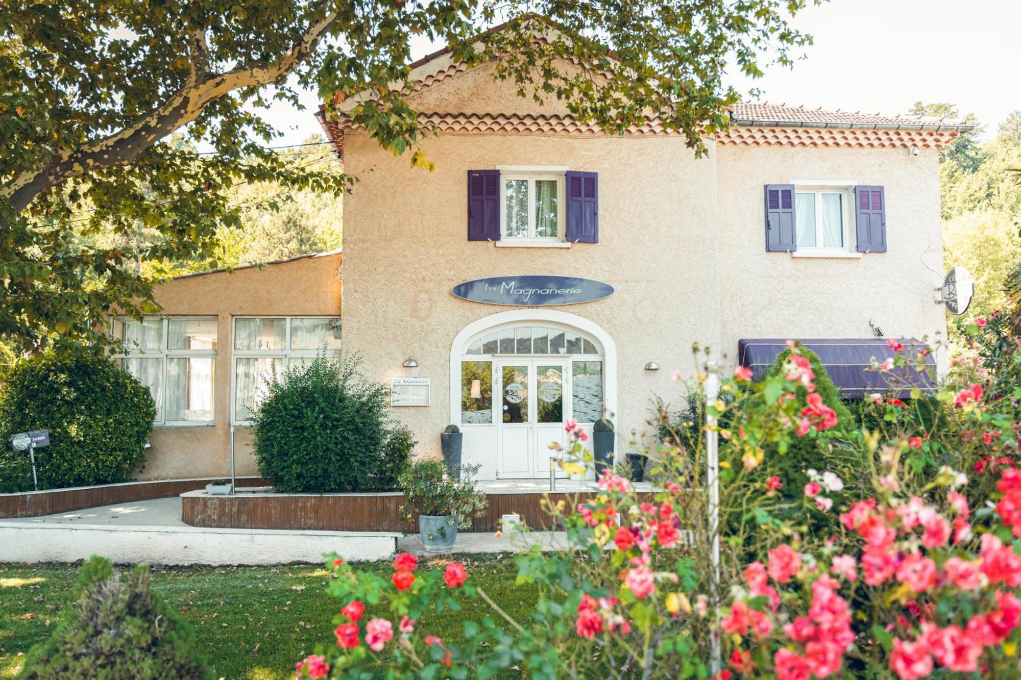Logis Hotel La Magnanerie - Cote Bistro Aubignosc Zewnętrze zdjęcie